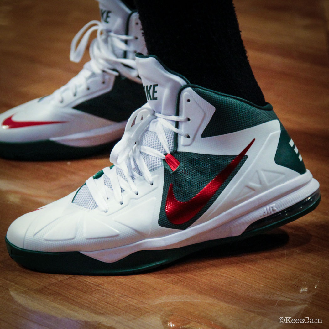 Sole Watch // Up Close At Barclays for Nets vs Bucks - Caron Butler wearing Nike Air Max Body U PE