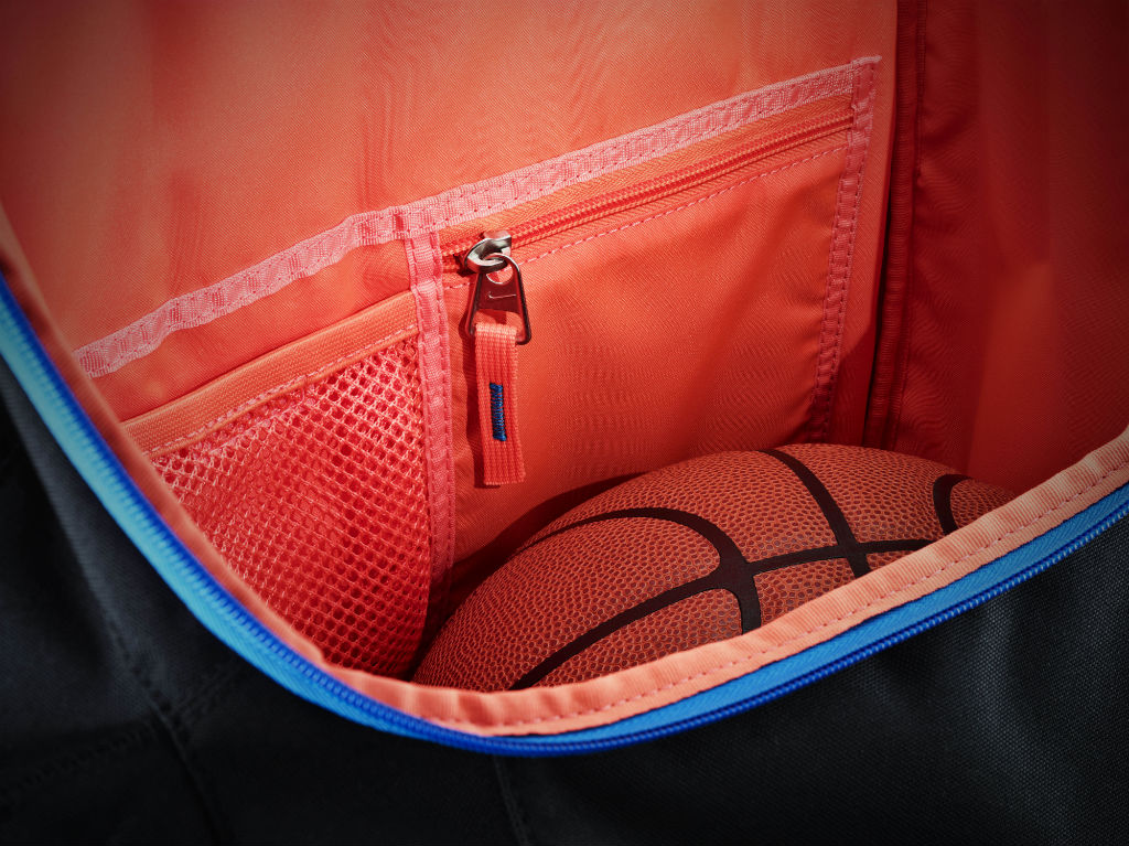 Kevin Durant's Nike Backpack: Inside Access (2)