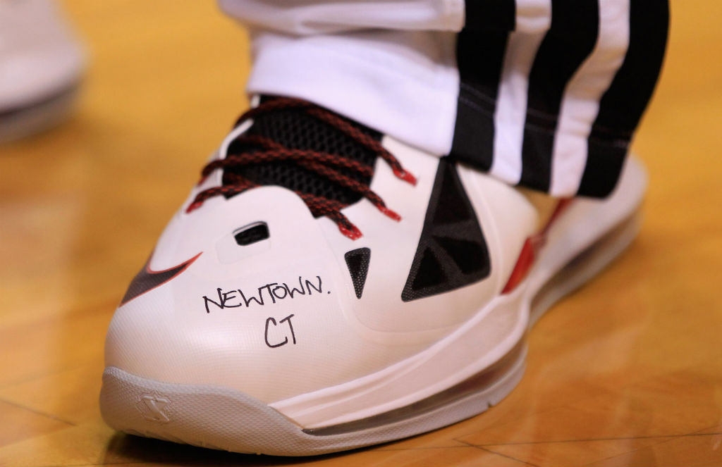 LeBron James wearing Nike LeBron X Home PE for Newtown, Connecticut (1)
