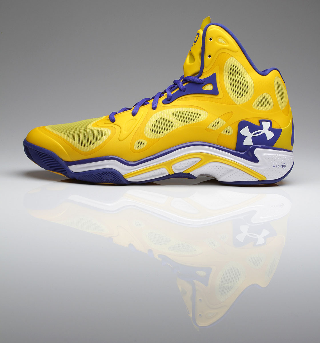 Stephen Curry Under Armour Anatomix Spawn Away PE // Close-Up (1)