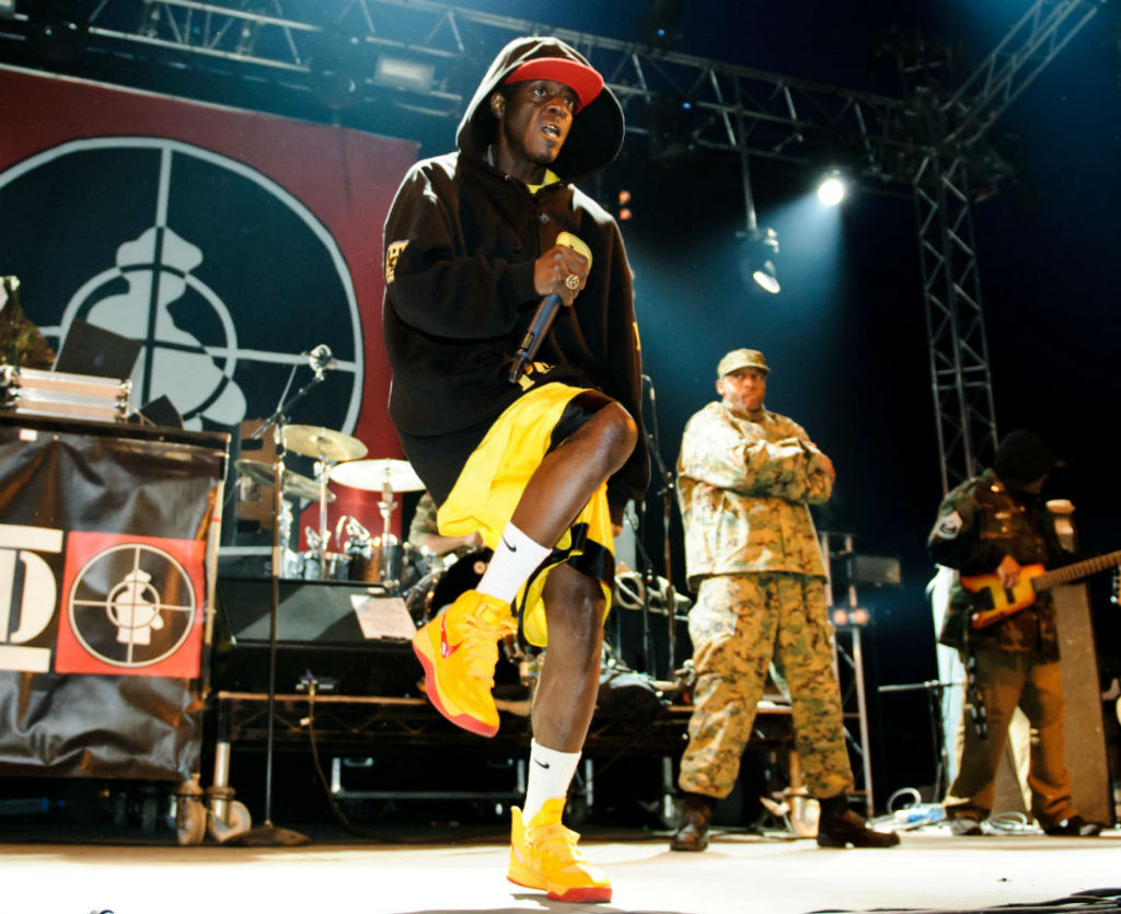 Flavor Flav wearing Nike Zoom Hyperfuse 2012 China (1)