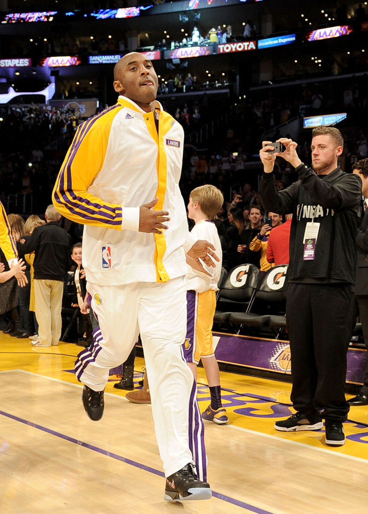 Kobe Bryant wearing Nike Kobe 1 Prelude