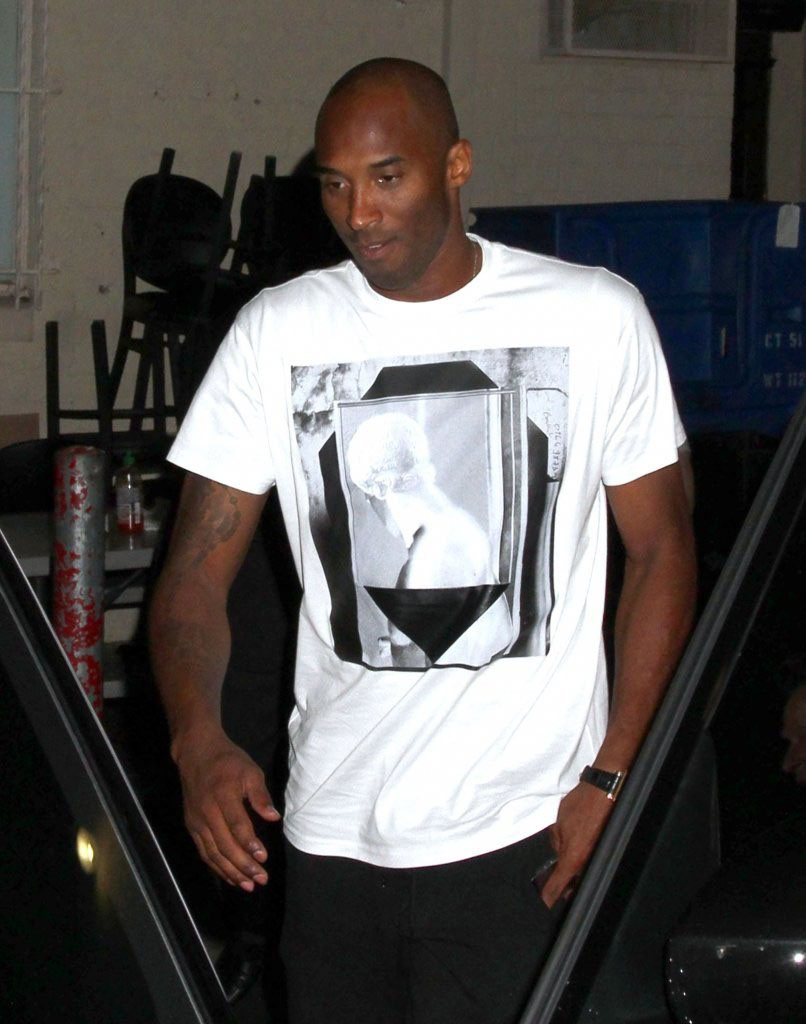 Kobe Bryant Has Lunch with Michael Jordan in Beverly Hills (4)