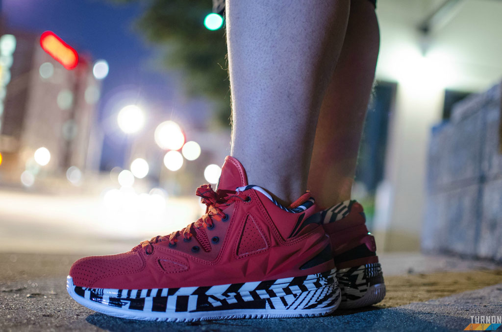 turnon in the 'Red Lava' Li-Ning Way of Wade 2 Encore
