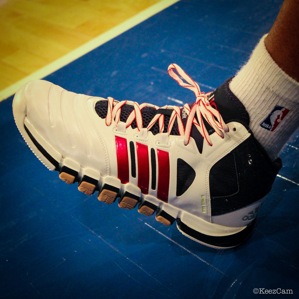 SoleWatch // Up Close At MSG for Pelicans vs Knicks - Eric Gordon wearing adidas Crazyghost PE