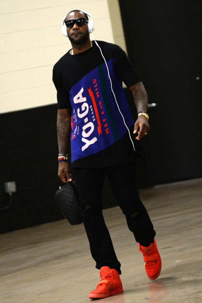 LeBron James wearing Nike Air Yeezy 2 Red October (3)
