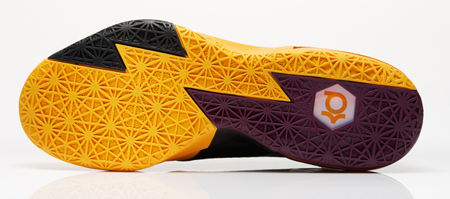 Nike KD 6 Peanut Butter and Jelly colorway outsole