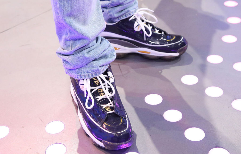 Bow Wow wearing Reebok Answer 1 All-Star Navy (3)