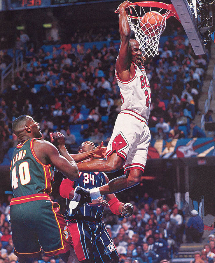 Michael Jordan wearing Air Jordan XII 12 Playoffs (5)