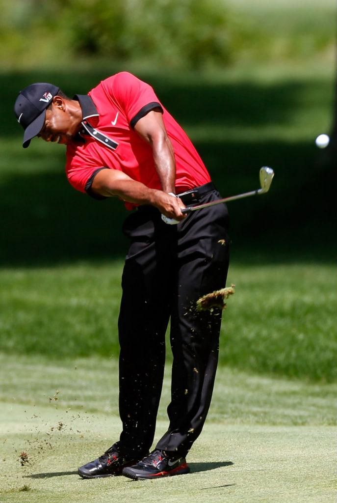 Tiger Woods Wins Bridgestone In Sunday Red Nike Tw 14 Sole Collector