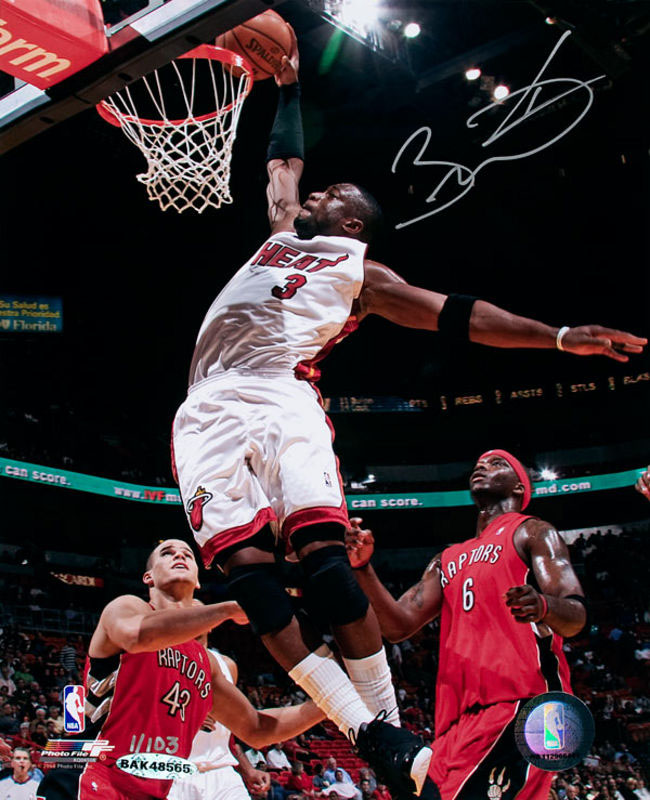 Dwyane Wade Authentic Autographed Picture from Upper Deck