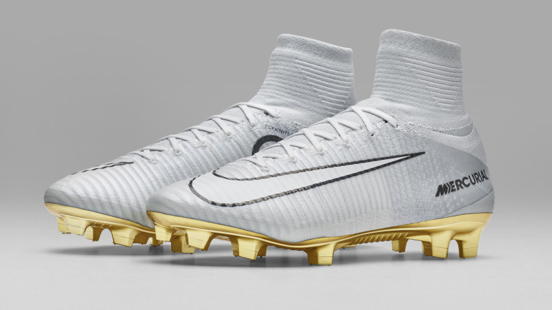 nike gold and white soccer cleats