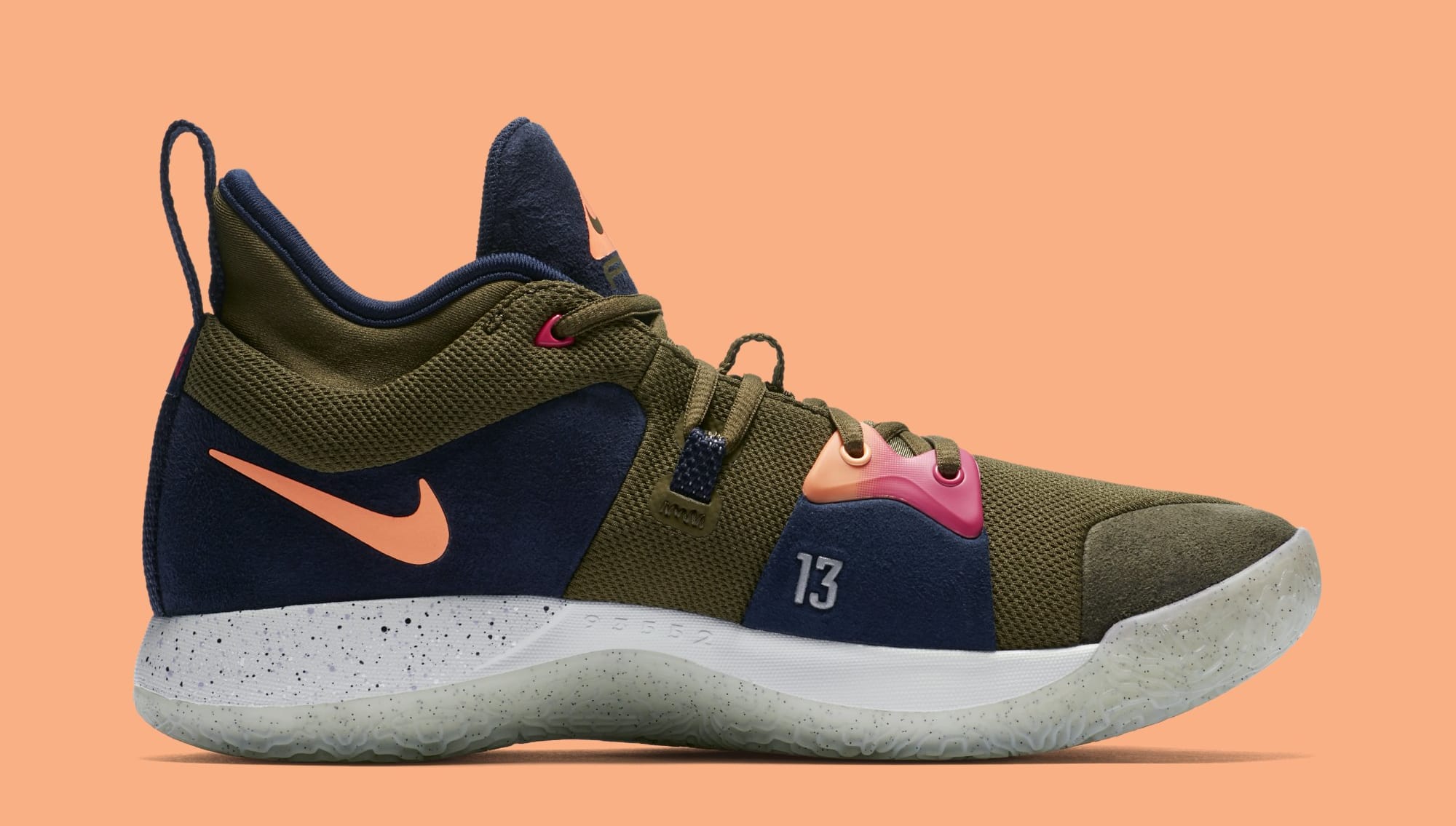 Nike pg2 hotsell