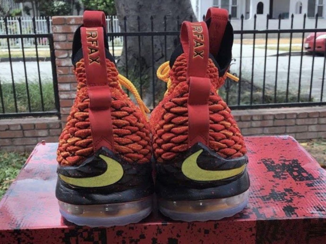 nike lebron james lion