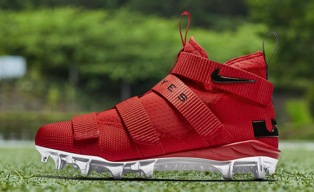 nike lebron soccer cleats