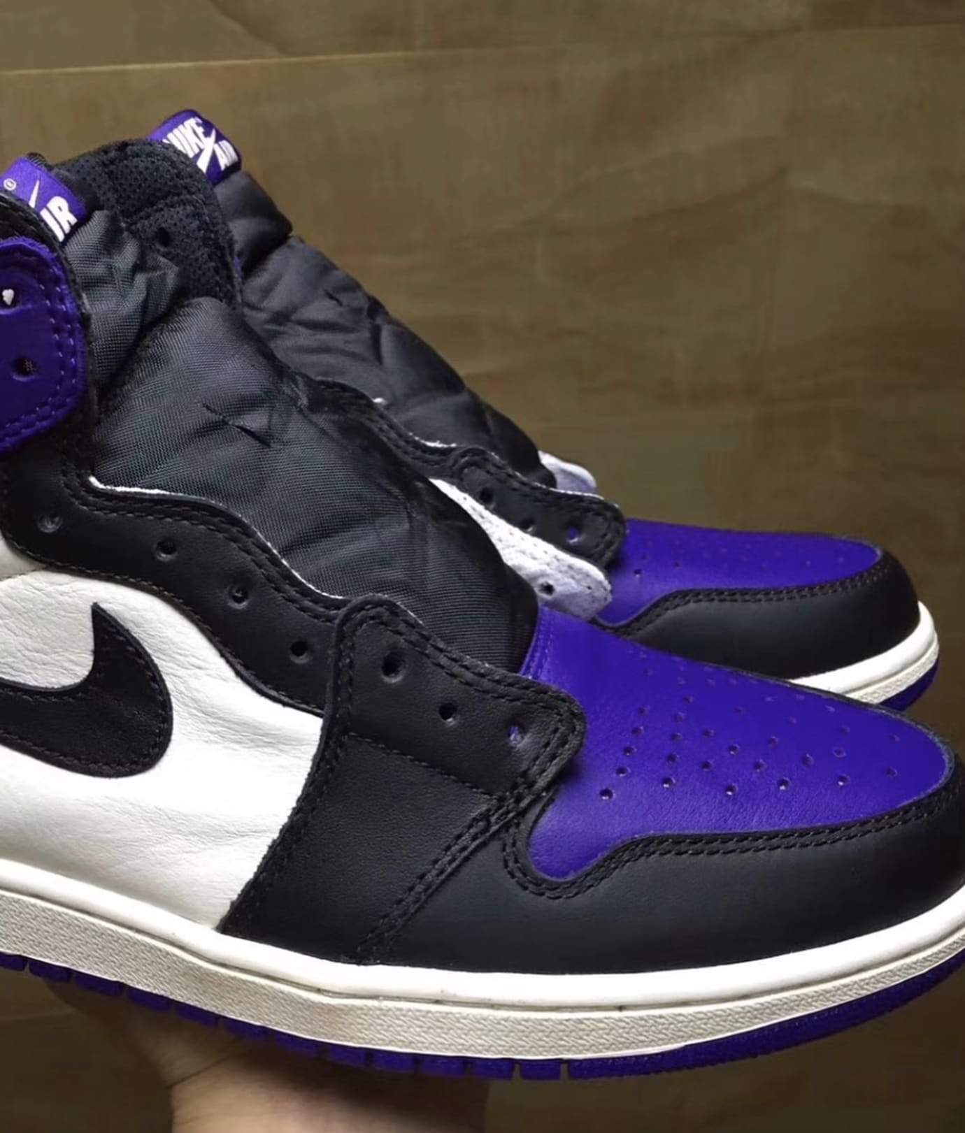 aj1 purple toe