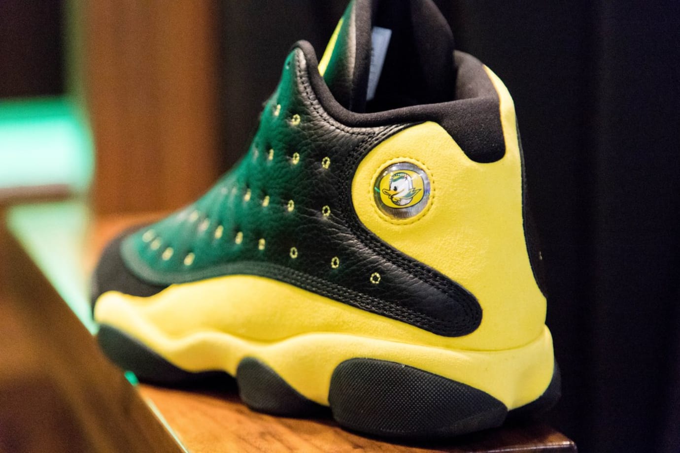 oregon ducks jordan 13