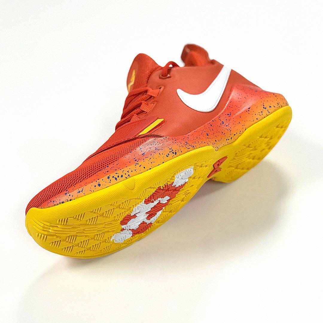 nike trainers orange sole