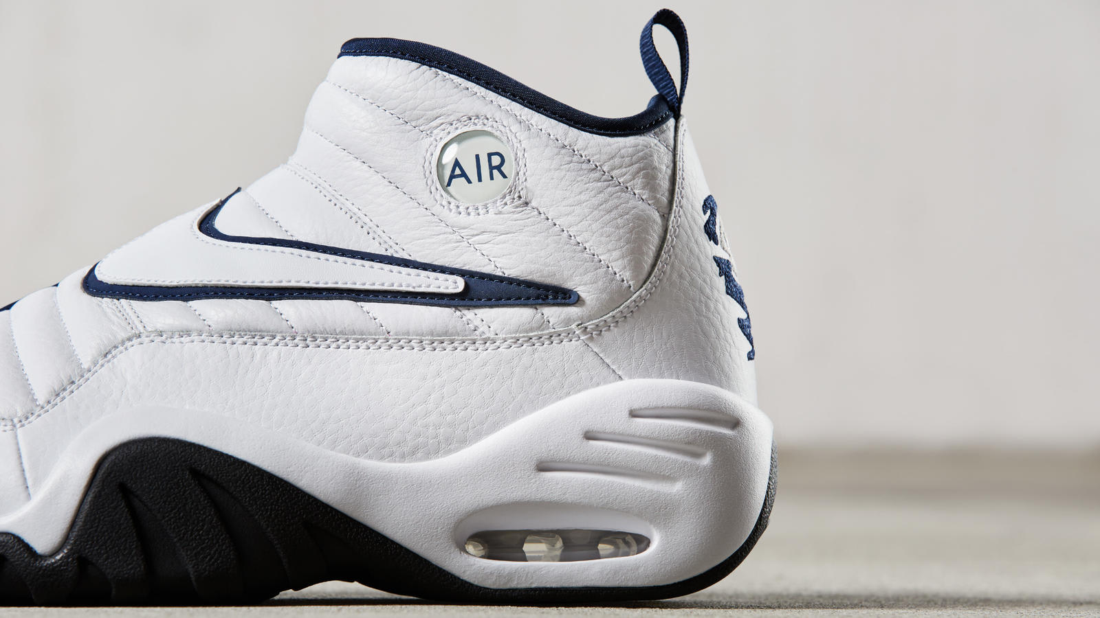 nike-air-shake-ndestrukt-white-navy