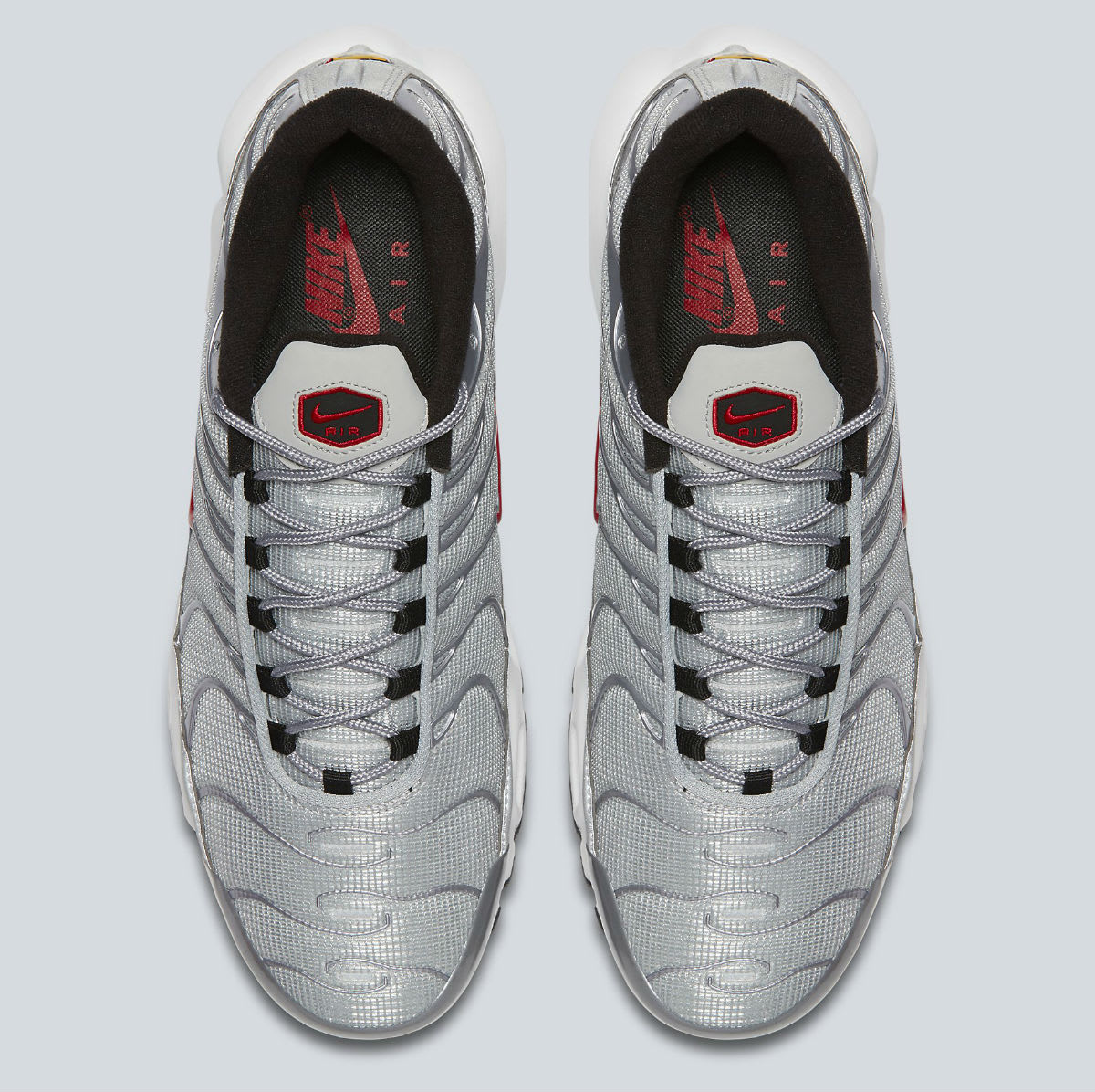 air max plus silver bullet