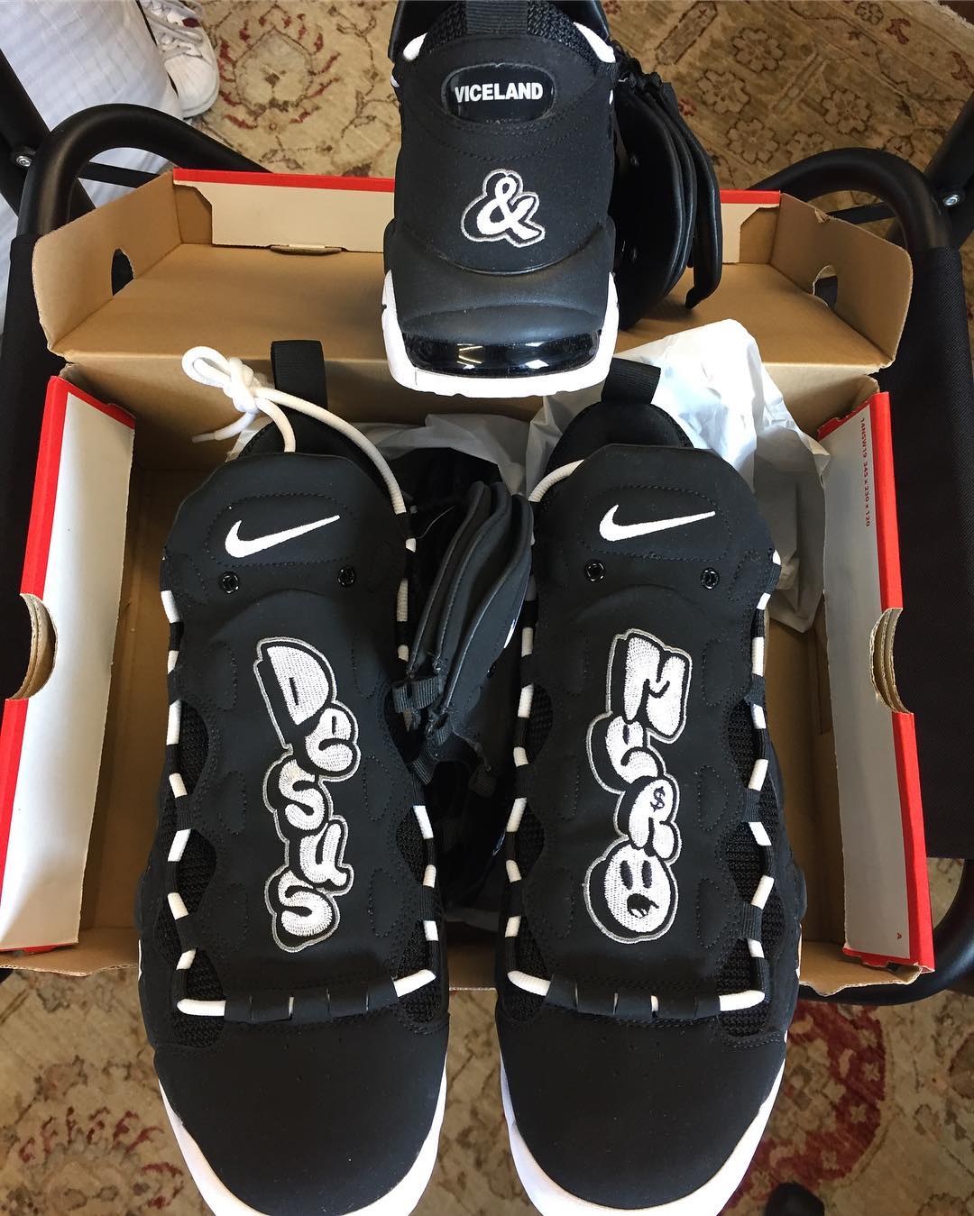 sacai nike waffle 2021