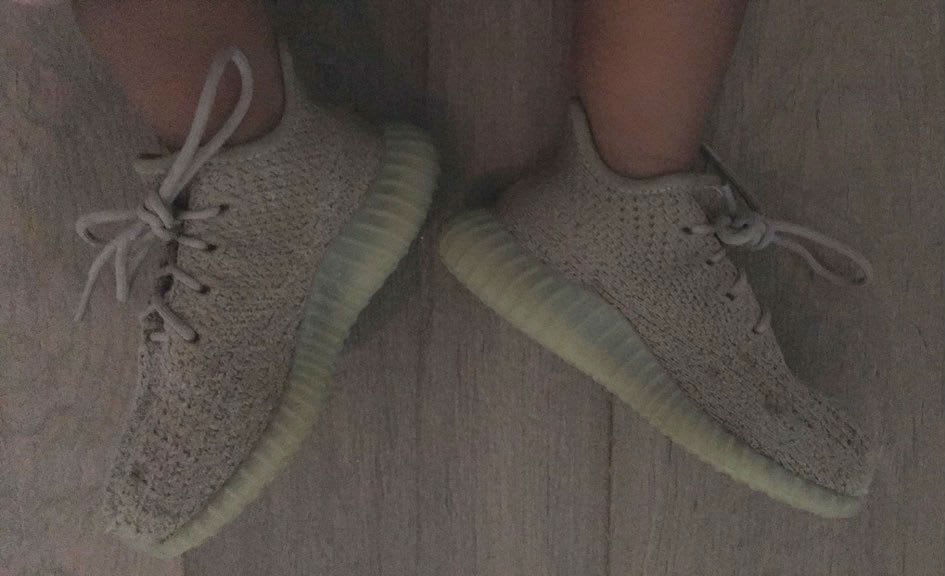 Adidas Yeezy Boost 350 v2 'Olive Green' (BY 9611)