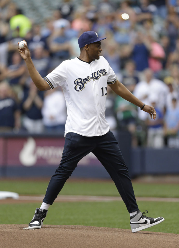 Jabari Parker wearing Air Jordan I 1 Barons (1)