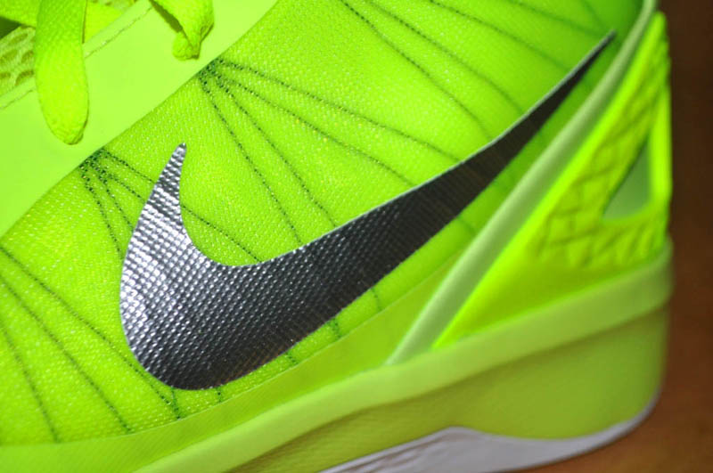 Nike Zoom Hyperdunk 2011 Volt White Black 454138-700