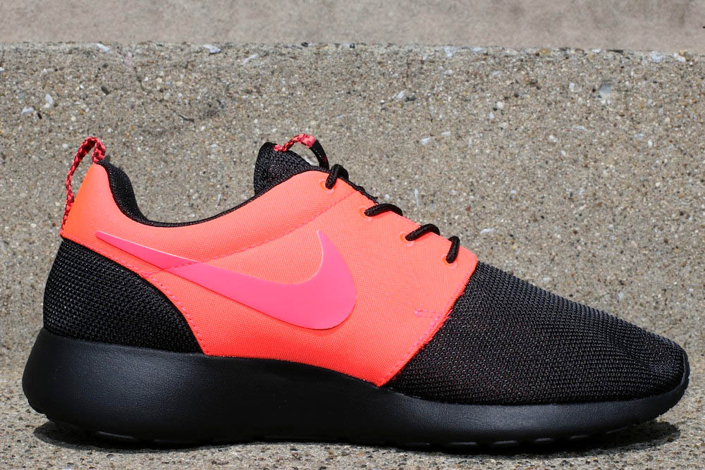 roshe run red black