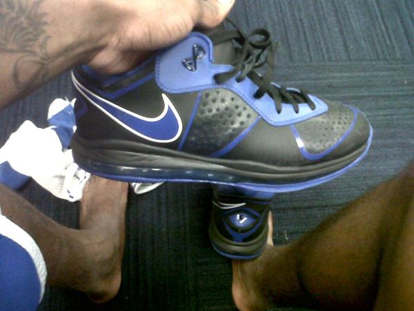 Lebron duke sale shoes