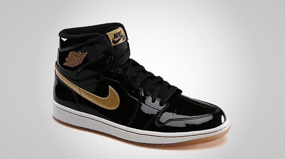 jordan retro 1 high og black and gold