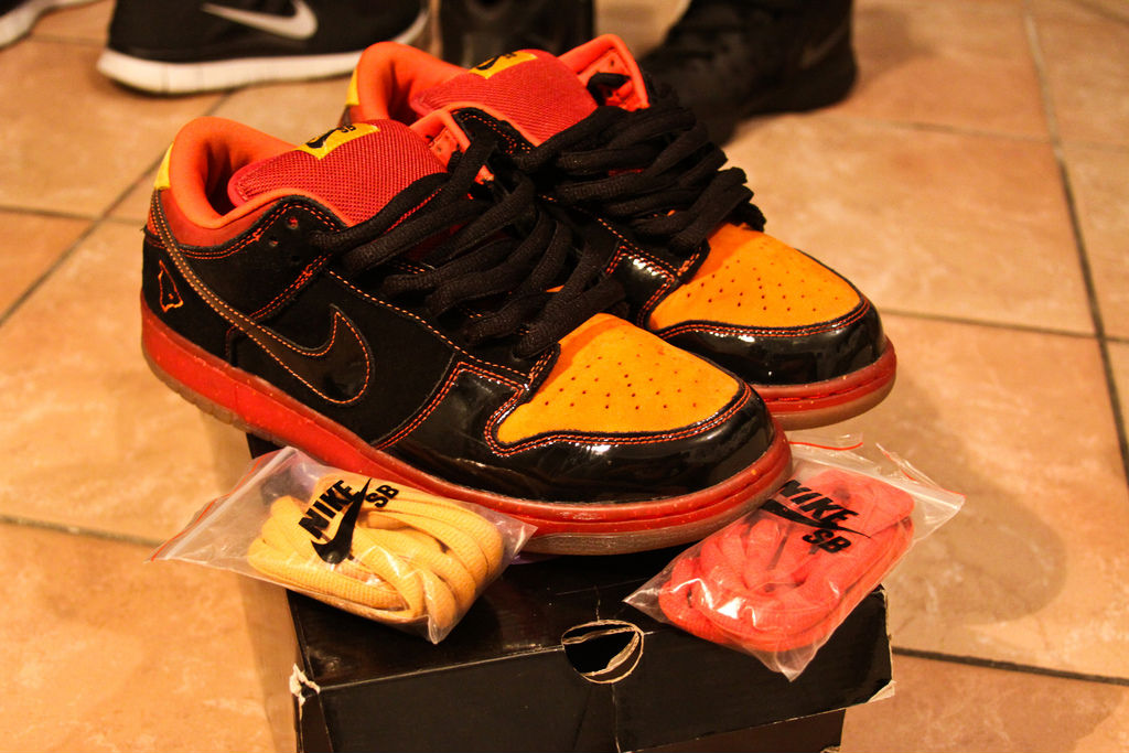 Spotlight // Pickups of the Week 12.1.12 - Nike SB Dunk Low Hawaii by scrillaelboss