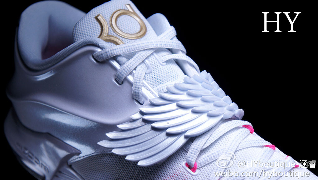 nike angel wing shoes