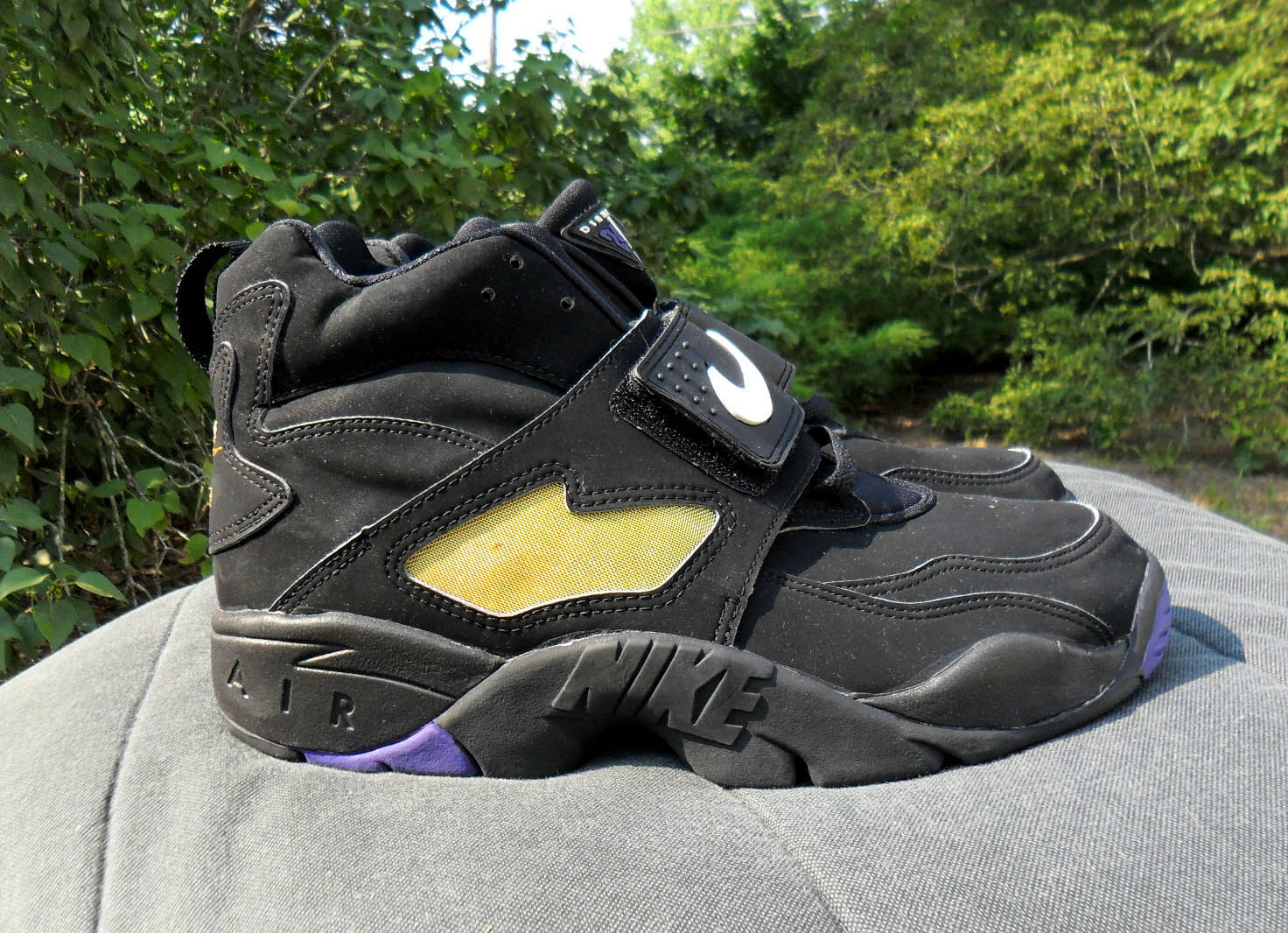 nike air diamond turf black purple gold