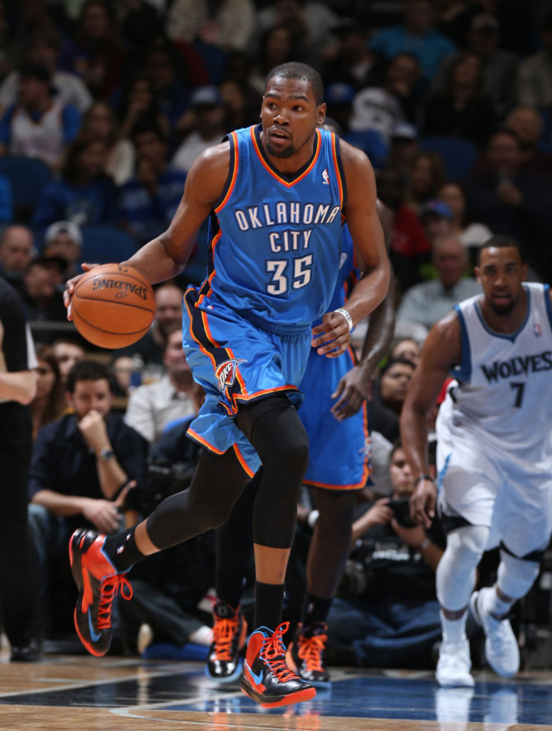 Kevin Durant wearing Nike KD V OKC Away Alternate (2)