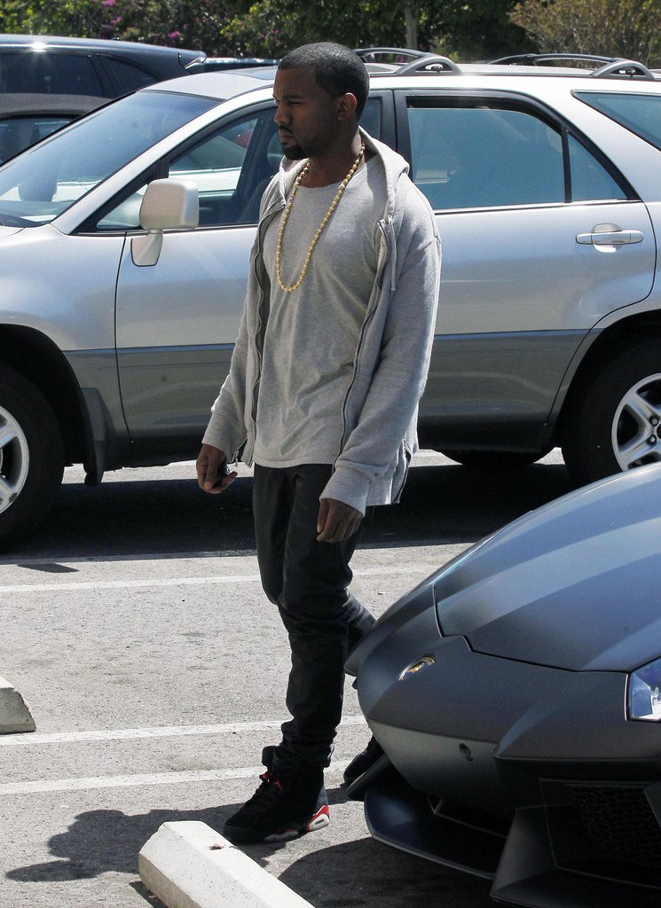 Kanye West Wears The Air Jordan 6 Sole Collector 2162