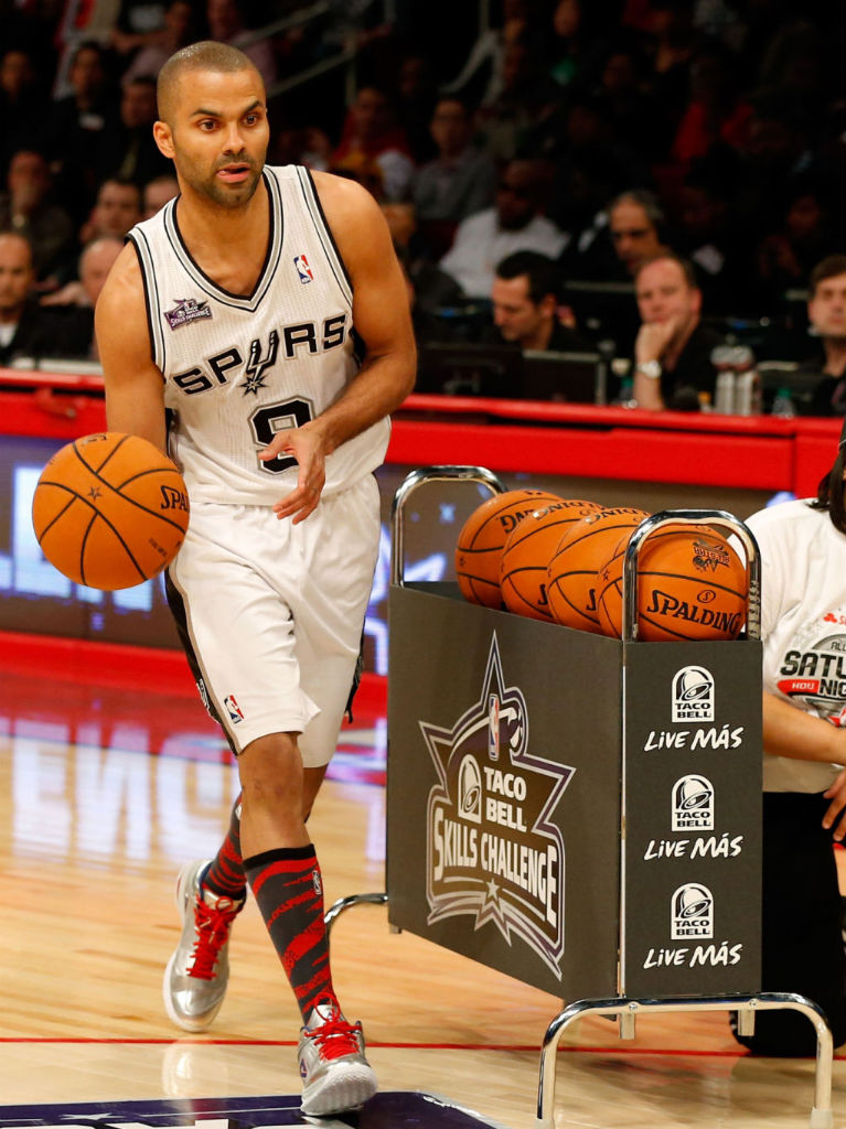 Tony Parker wearing PEAK Team Lightning All-Star PE