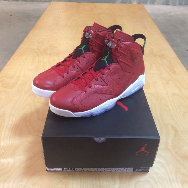 E40 Picks Up Air Jordan VI 6 Spizike