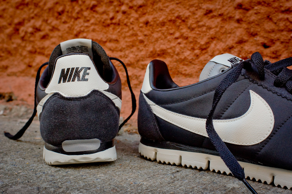 Nike Cortez - White / Black – Kith