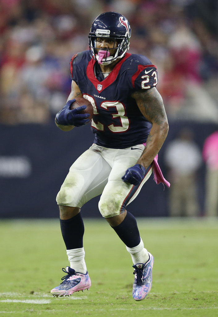 Arian Foster wearing Under Armour Nitro Icon Low BCA Blue by Kickasso (2)