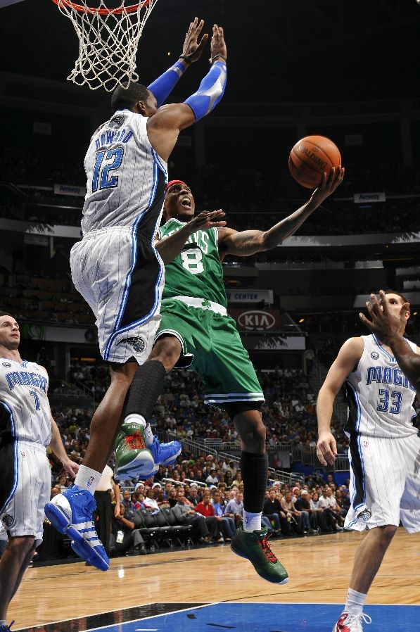 Marquis Daniels wearing the And1 Renegade Pro Mid