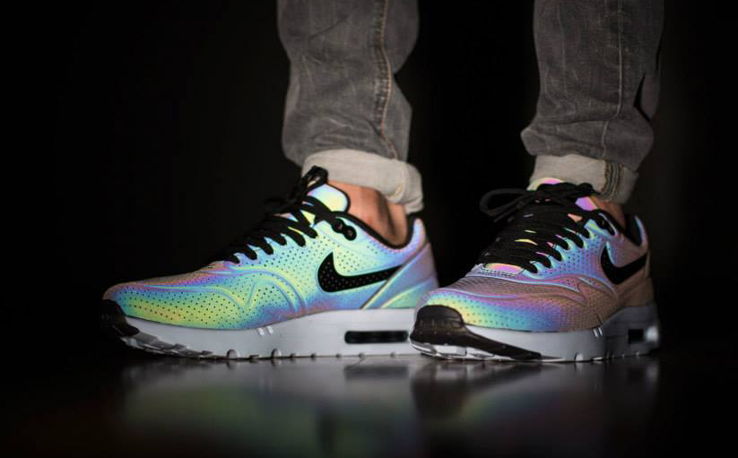 nike air max 90 ultra moire holographic release date