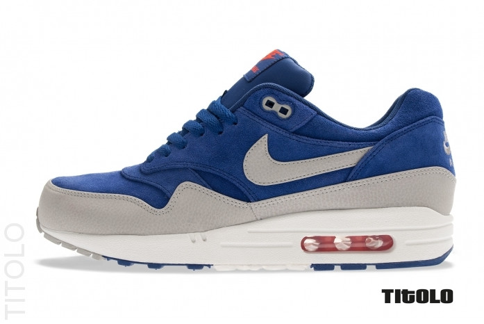 blue suede air max