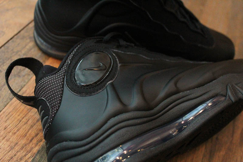 Nike air total foamposite max clearance Zwart