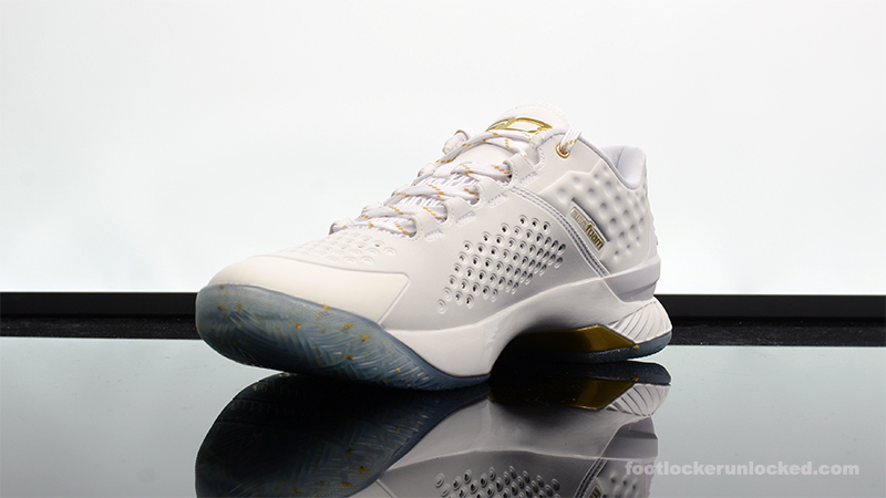curry 1 low championship