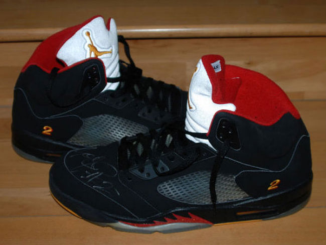 Hulk Hogan // Air Jordan V 5 Retro Joe Johnson Away PE