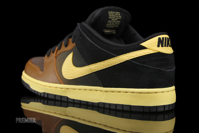 Nike sb hot sale black and tan