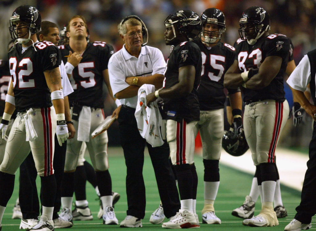 Michael Vick Wears Air Jordan XVII In 