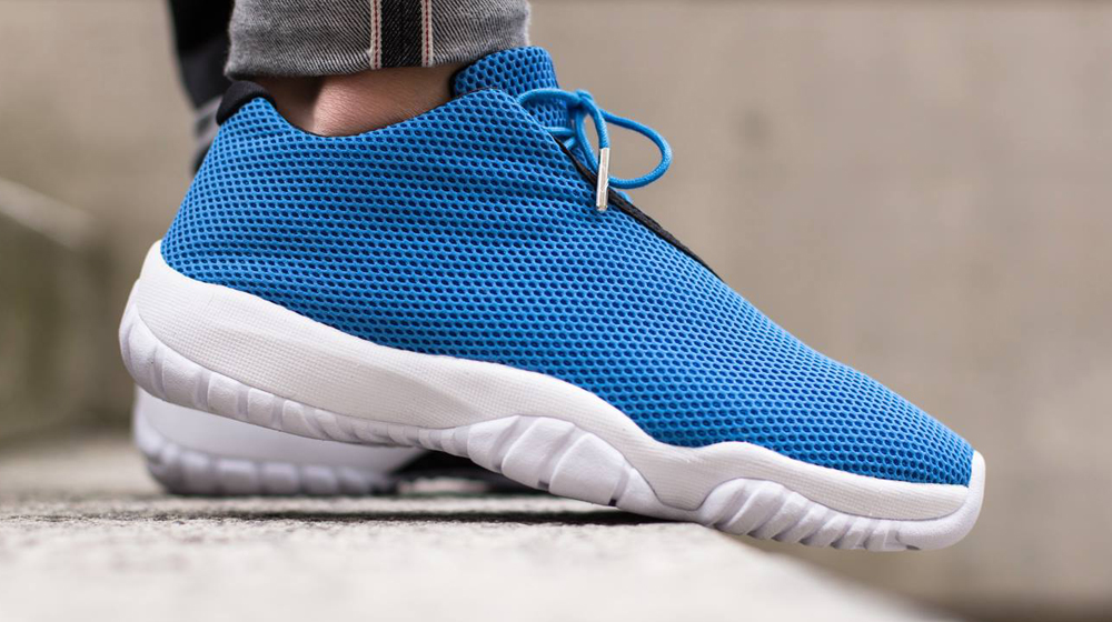 jordan future blue and white