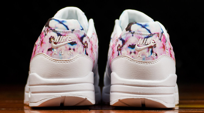 nike air max 1 cherry blossom